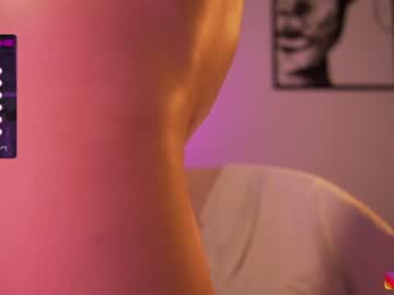 webcam girl lucie_beltran live cam image #6096173