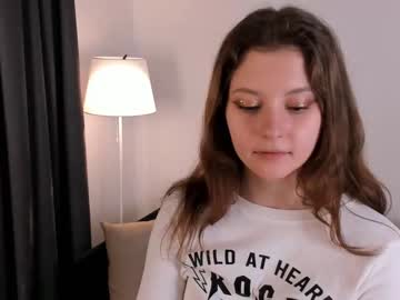 webcam girl shickshackshock live cam image #8954162