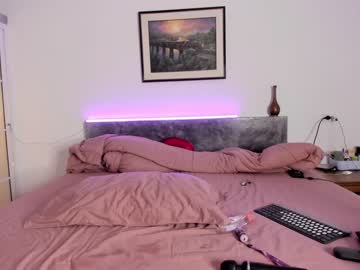 webcam girl l0ve_sh0w live cam image #7229679