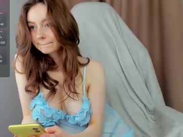 webcam girl avani__gregg live cam image #12115211