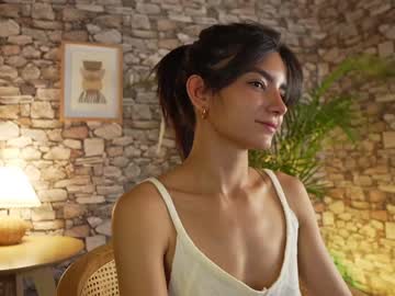 webcam girl urcutelinda live cam image #8609645