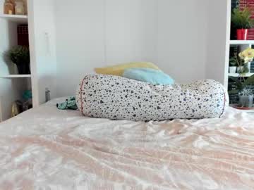 webcam girl mis_eva live cam image #1586755