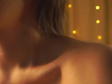 webcam girl helenmoors live cam image #5825330