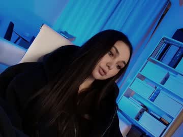 webcam girl hollyextra live cam image #12592440