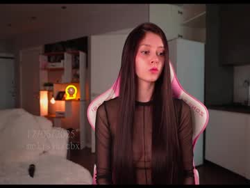 webcam girl melissaxcbx live cam image #12909188