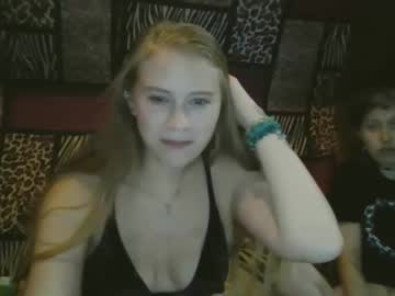 webcam girl stonerbabe1313 live cam image #11270927