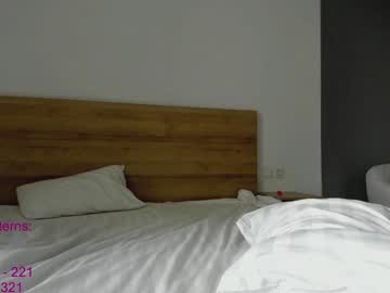 webcam girl lindamei live cam image #11215983