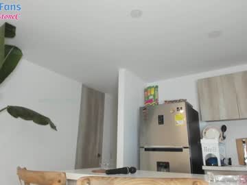 webcam girl rebeccastonee live cam image #5511877