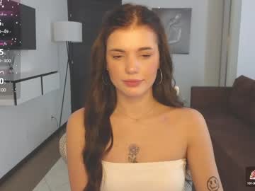 webcam girl adri_dream live cam image #12524315