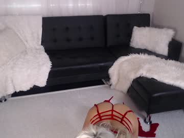 webcam girl blonde_riderxxx live cam image #3487941