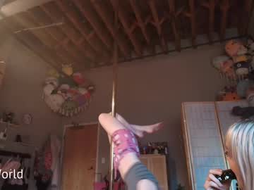 webcam girl iris_world live cam image #12751197