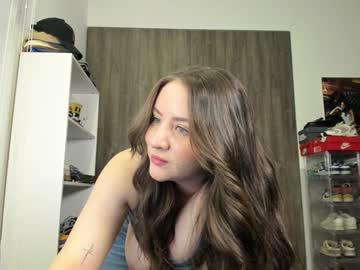 webcam girl lindabluee live cam image #12389937
