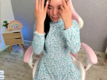 webcam girl pavlovacoluccii_ live cam image #2662078