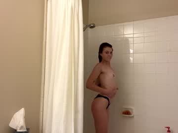 webcam girl princessdaisy_yourdirtyslut live cam image #6770670
