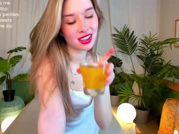 webcam girl milablush live cam image #4824096