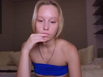 webcam girl callme_star live cam image #7476846