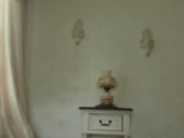 webcam girl littlegreekflower live cam image #9850065