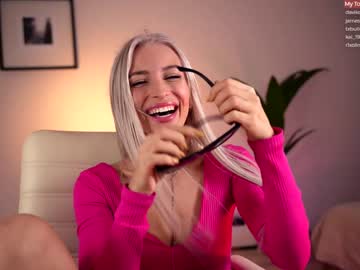 webcam girl peach_me live cam image #253784