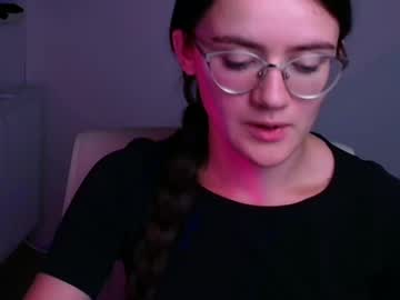webcam girl ketrin_pirsss live cam image #10547559