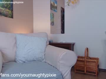 webcam girl yournaughtypixie live cam image #2036685