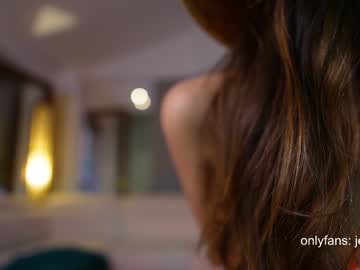 webcam girl therealbonnieclydex live cam image #6045262