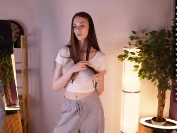 webcam girl lornafletcher live cam image #12950999