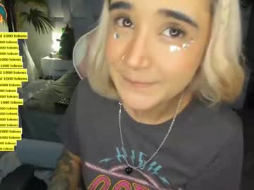 webcam girl sugar_troubl3 live cam image #1787705