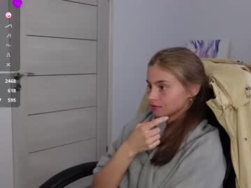 webcam girl abby_laker live cam image #10543789