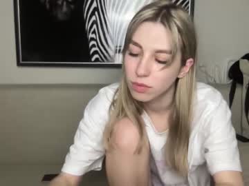 webcam man emiliacrossford live cam image #5487682