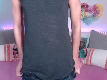 webcam girl holihurricane live cam image #7702538