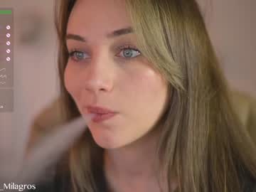 webcam girl mia_milagros live cam image #5885776