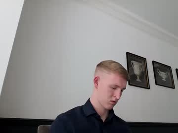 webcam man 20yoharry1 live cam image #9000452
