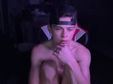 webcam man kentuckydrake live cam image #5945547