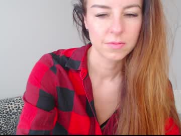 webcam girl emerald_kittycat live cam image #4888993