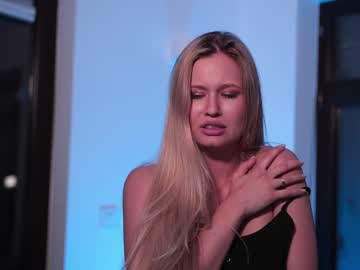 webcam girl stella_and_stephan live cam image #6108420