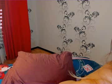 webcam girl mila_milka_ live cam image #7393211