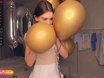 webcam girl minnietammy live cam image #6876403