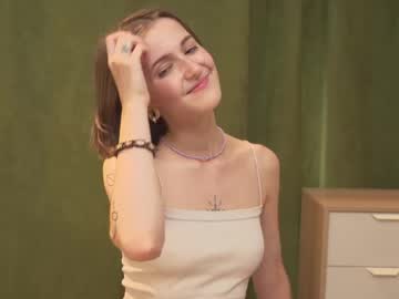 webcam girl flower_rain live cam image #10513246