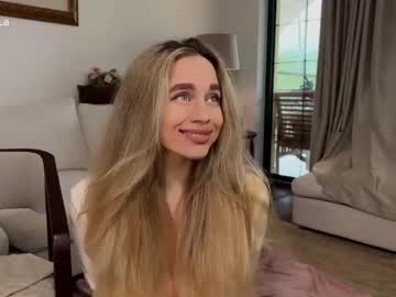 webcam girl tatti_1 live cam image #9881112