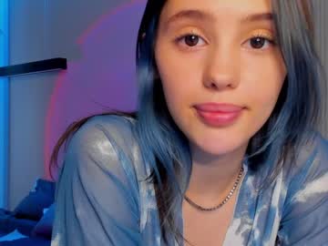 webcam girl angella_kleee live cam image #7338331