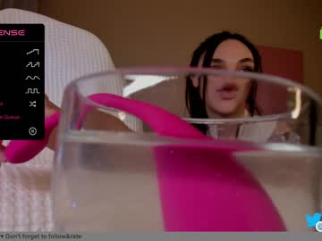 webcam girl hollyextra live cam image #7017959