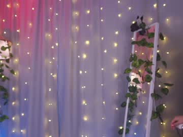 webcam girl helenmoors live cam image #7159141