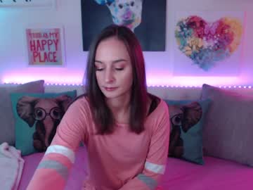 webcam girl holihurricane live cam image #8383463