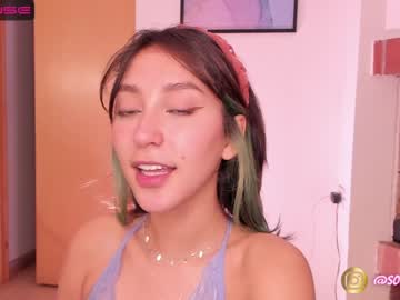 webcam girl maxinegh_ live cam image #2809980