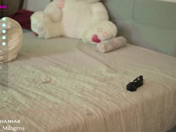 webcam girl mia_milagros live cam image #6667775