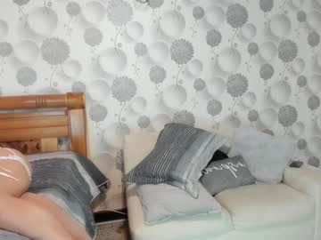 webcam couple cheeseburgerjesus live cam image #6876295