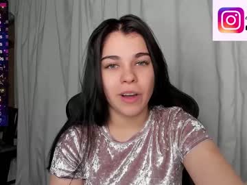 webcam girl hot_chill__ live cam image #5235656