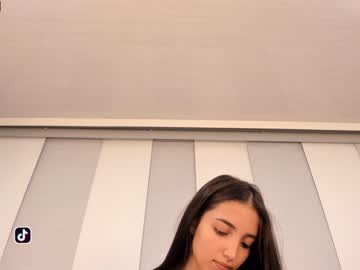 webcam girl isabella_torres_ live cam image #3528699