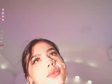 webcam girl emilylittle live cam image #10540307