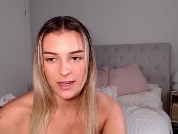 webcam girl parisbabyxox live cam image #10648380